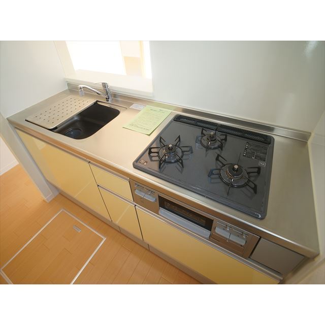 おしゃれなカウンターシステムキッチン♪