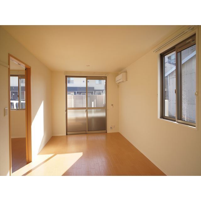 明るいリビングスペース♪