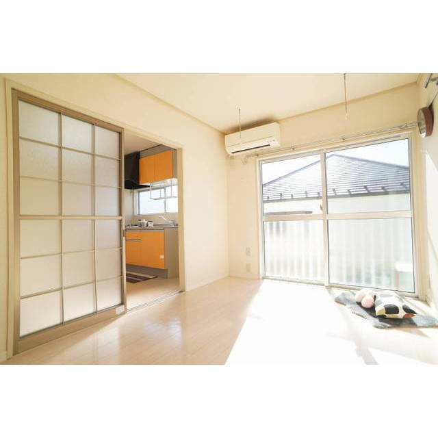 南向きの2階角部屋で日当たり良好です♪