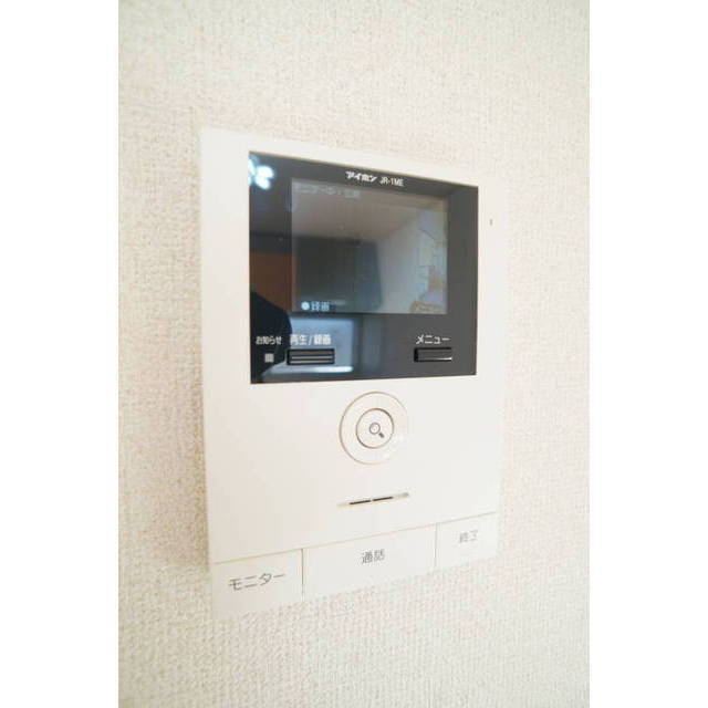 自動録画TVモニターホンで訪問者を確認できます♪