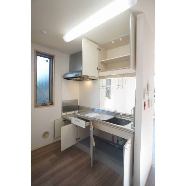 豊富なキッチン収納♪