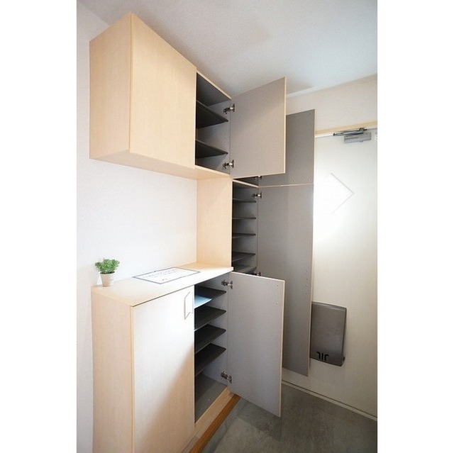 玄関に大容量シューズクローク付き♪