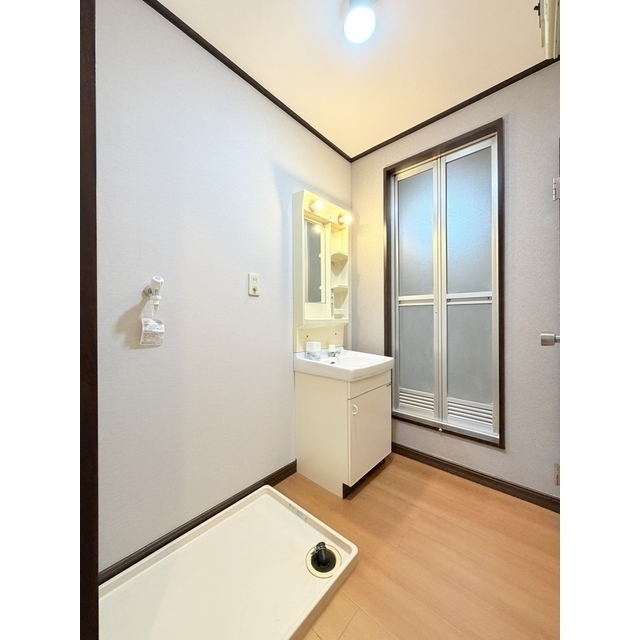 清潔感ある洗面化粧台です