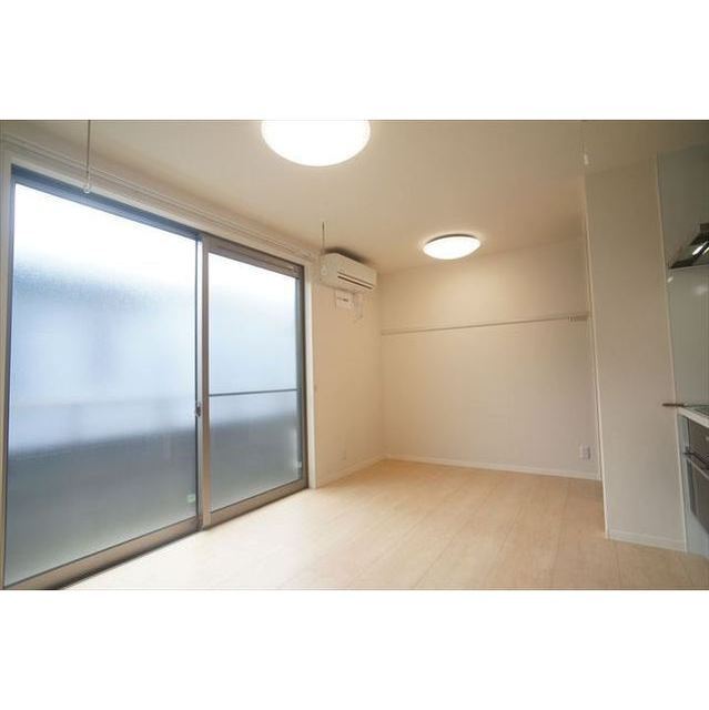 1R(洋室8.7帖)のお部屋です♪