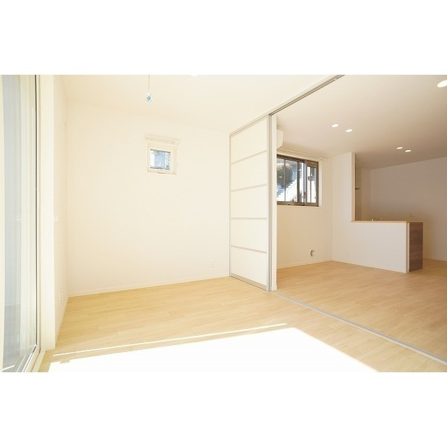 角部屋で窓の多い明るいお部屋♪