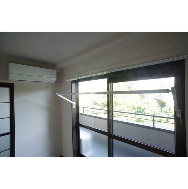 室内干し可能な物干し設備がございます♪