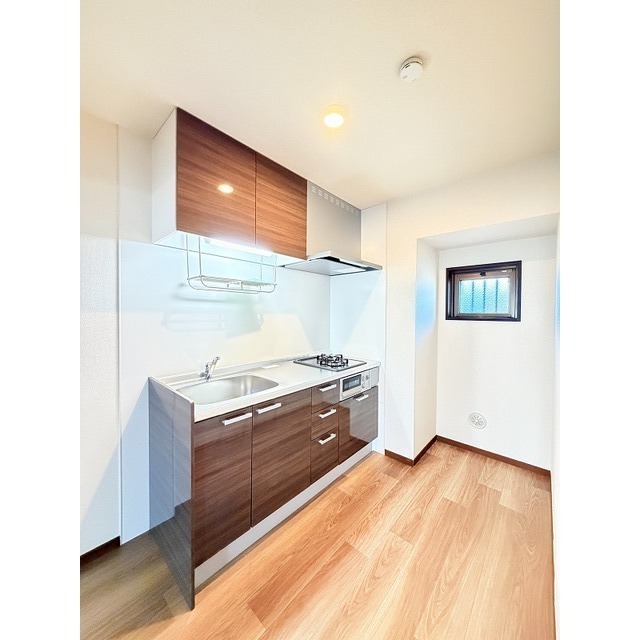 システムキッチンに新品交換済みです♪