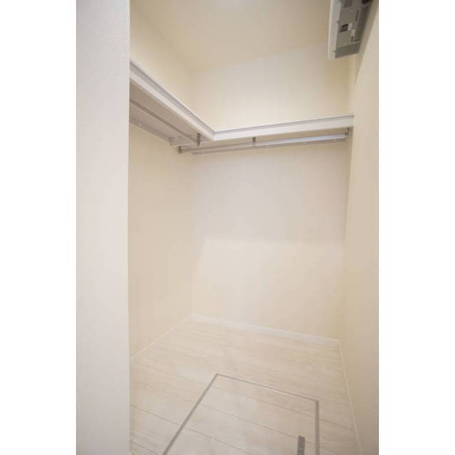 大容量のウォークインクローゼット