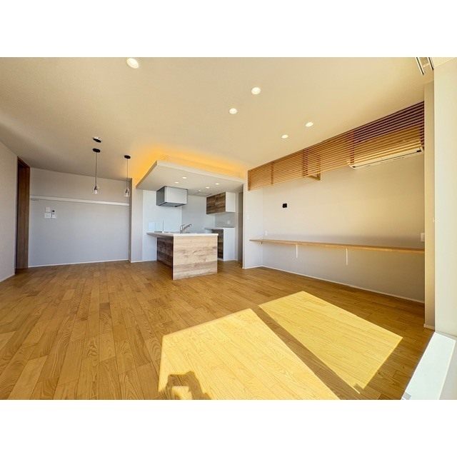 対面式キッチンで開放感のあるリビング♪