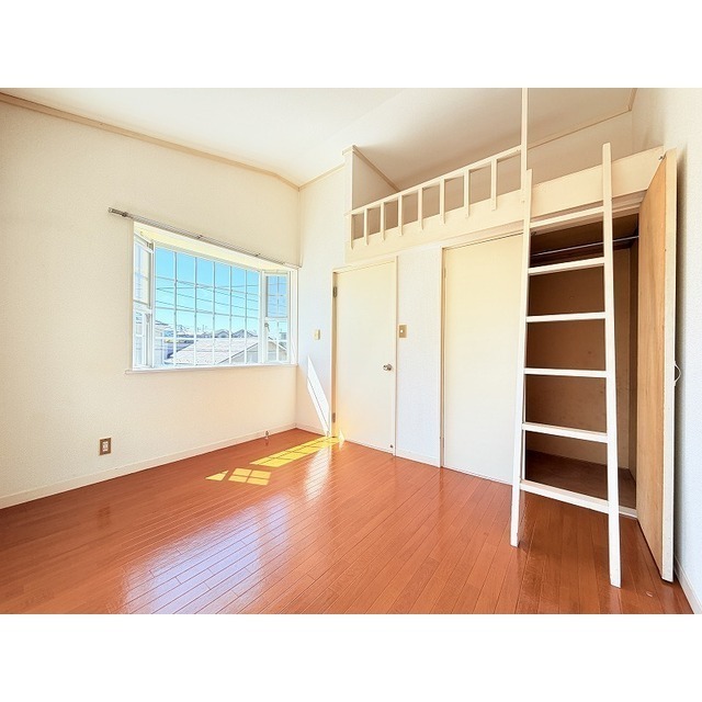 ロフト付きのお部屋です♪