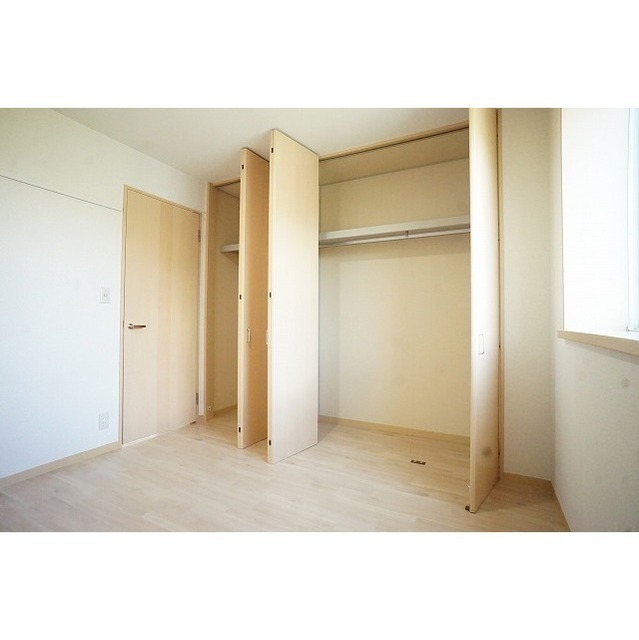 大容量収納付きで便利に利用出来ます!