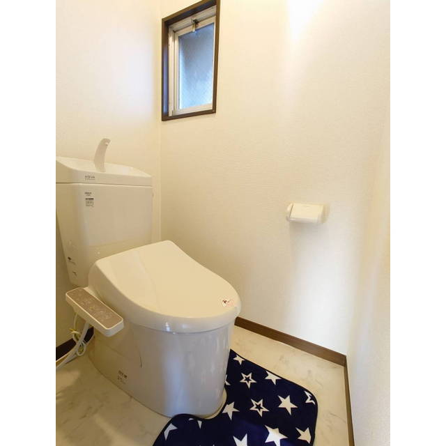 快適な多機能便座がついています