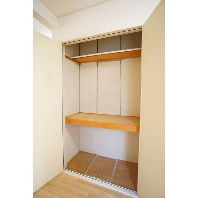 お部屋の収納スペース