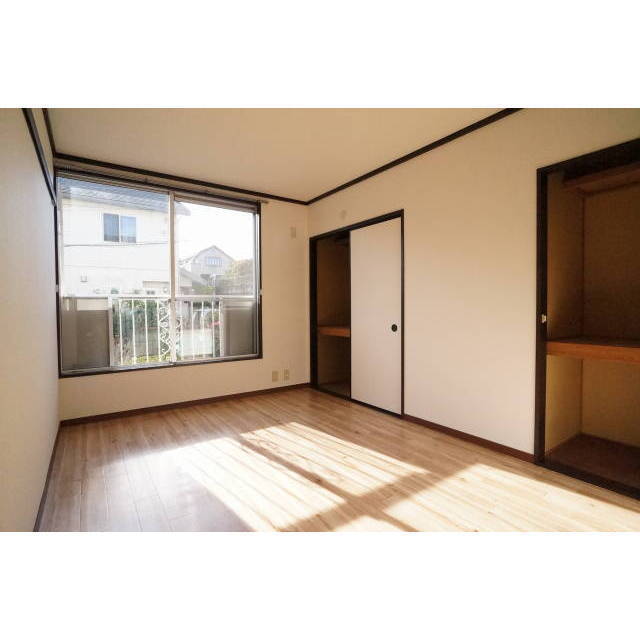 南西向きで日当たり良好です。