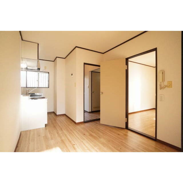 5.6帖のキッチンです