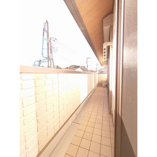 幅の広いワイドバルコニー