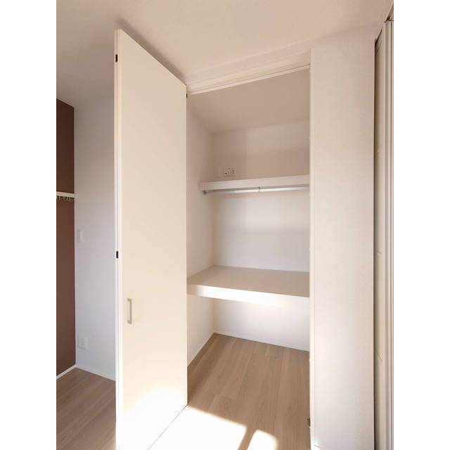 奥行のある収納です