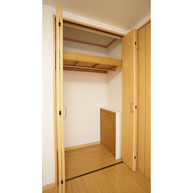 奥行きのある収納