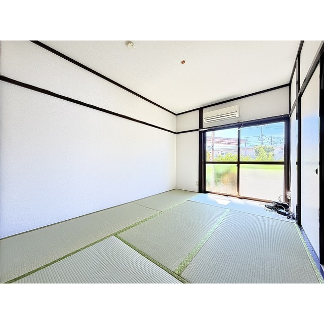 和室にエアコンが付いております♪