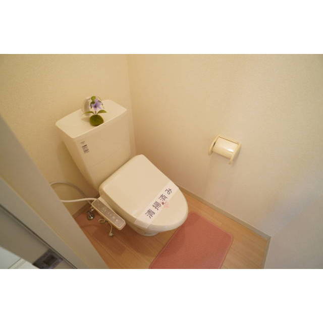 洗浄便座付きで便利♪