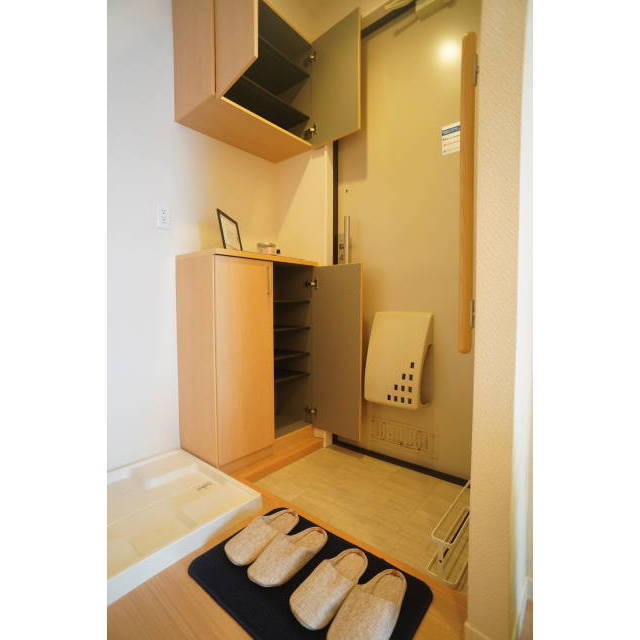 プッシュタイプのドアで開閉も楽です♪