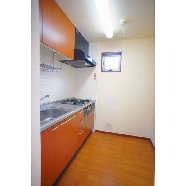 ３口ガスのシステムキッチンです