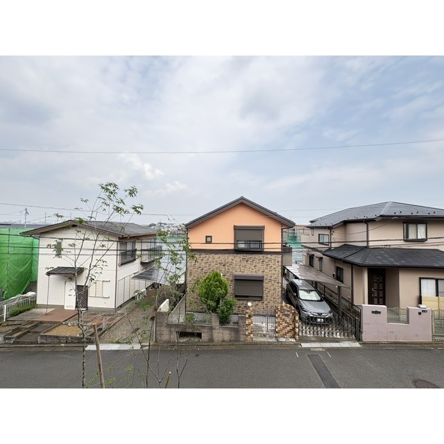 閑静な住宅街に位置する住環境良好物件♪