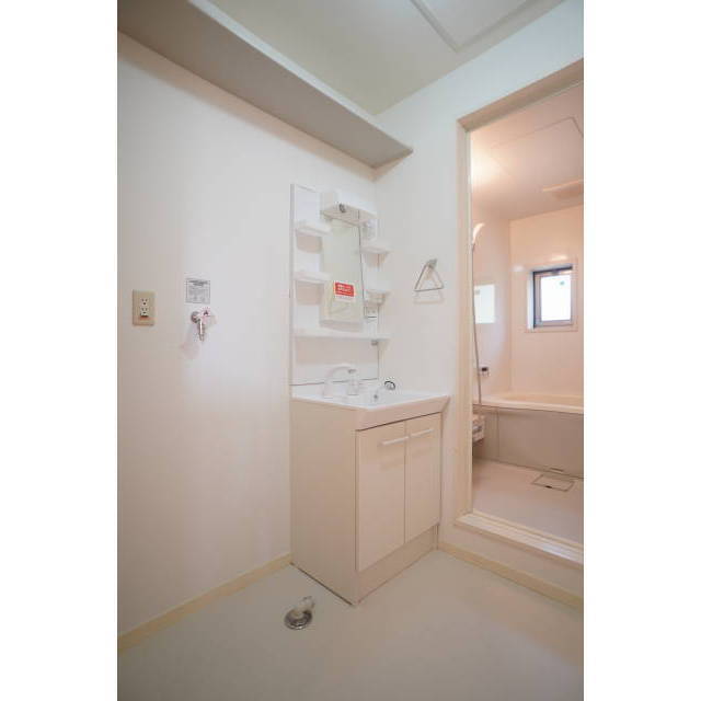 独立した洗髪洗面化粧台♪