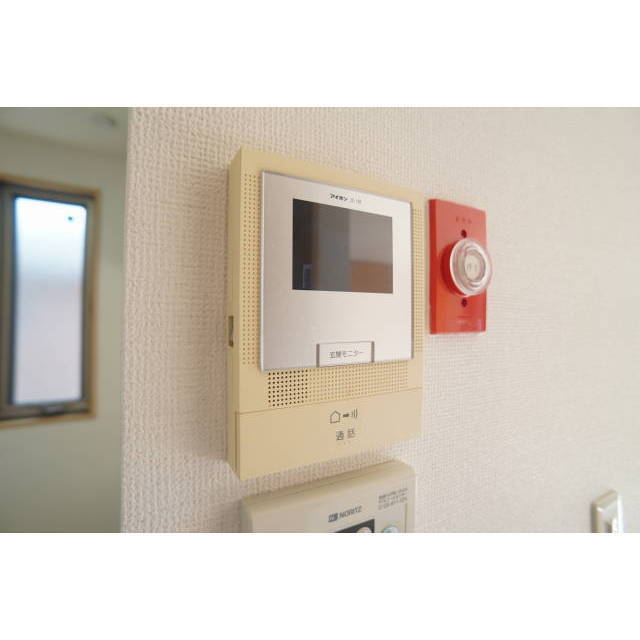 安心のカラーモニターホン付♪