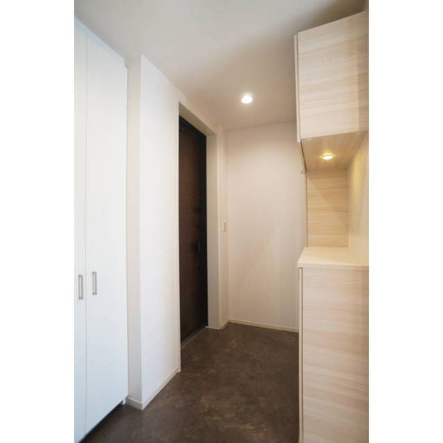 収納豊富な玄関ホール♪