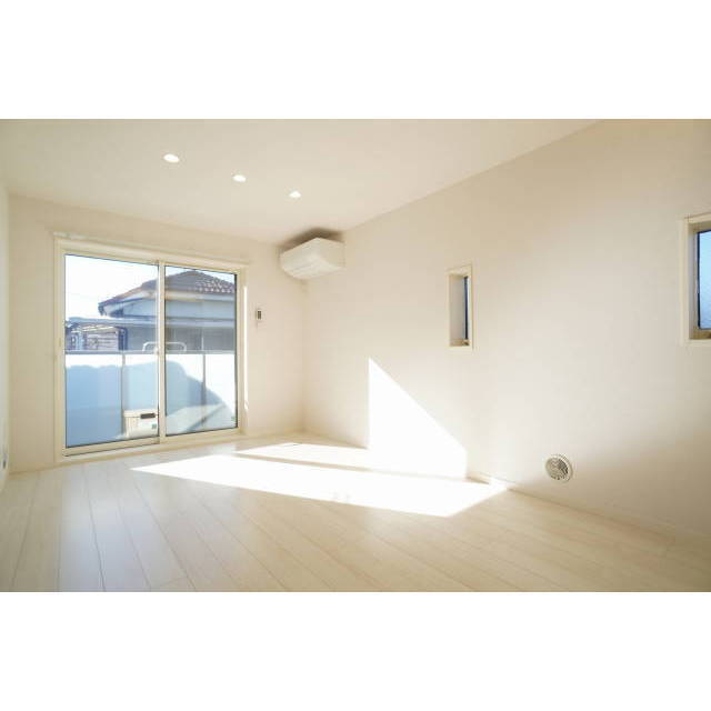 角部屋2面採光のリビング♪