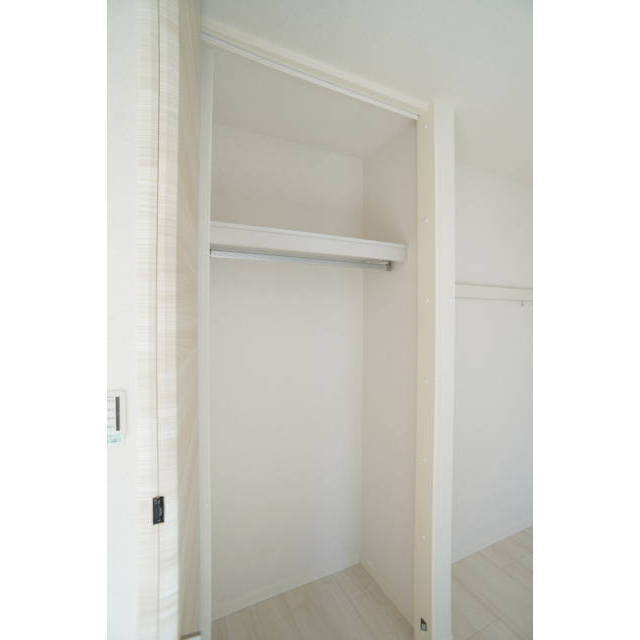 容量豊富なクローゼット♪