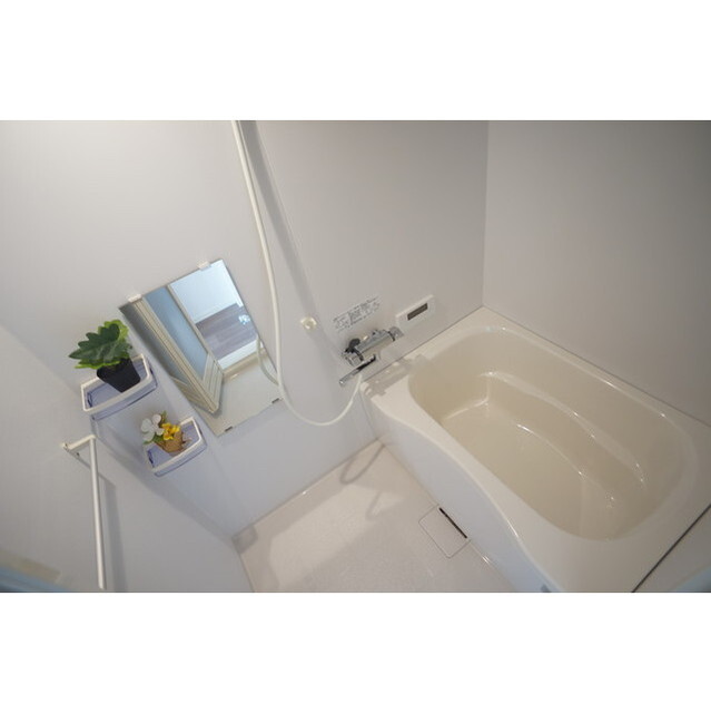 浴室乾燥機付きで梅雨の時期も安心です♪