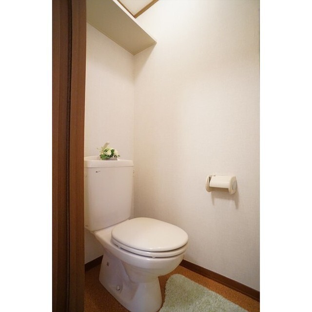 足元にゆとりあるトイレ