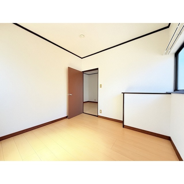 北側洋室4.5帖です♪