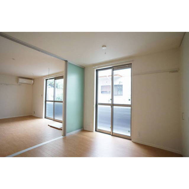 扉を開ければ広い空間が