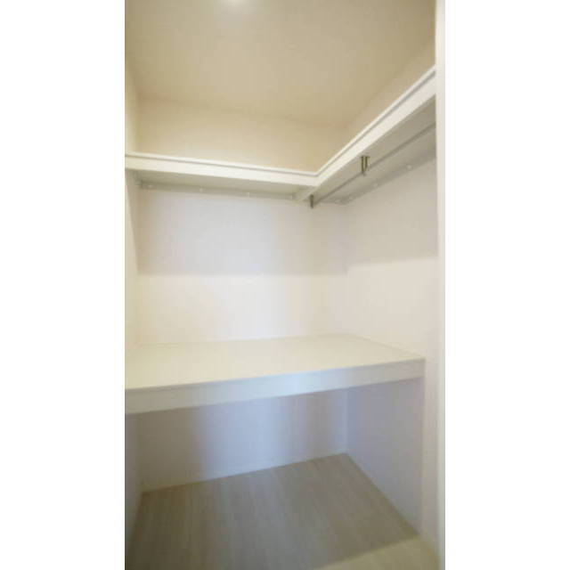大容量のウォークインクローゼット