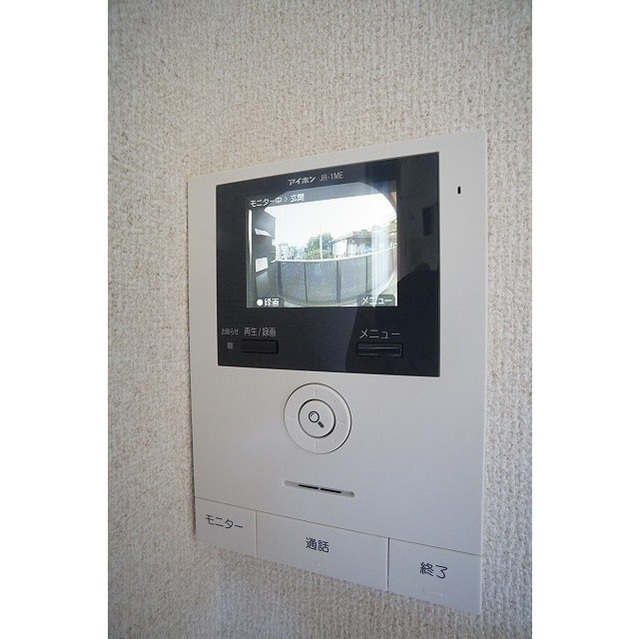 安心のモニター付きインターフォン♪