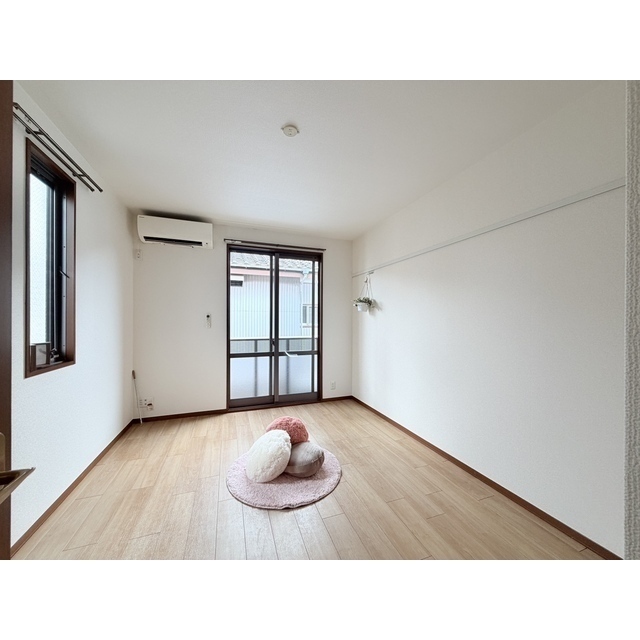 日当たり良好2階角部屋♪