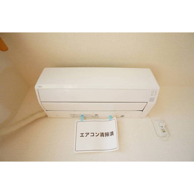 一年中快適な冷暖房エアコン完備