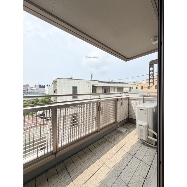 日差しが心地よい南向きバルコニー!
