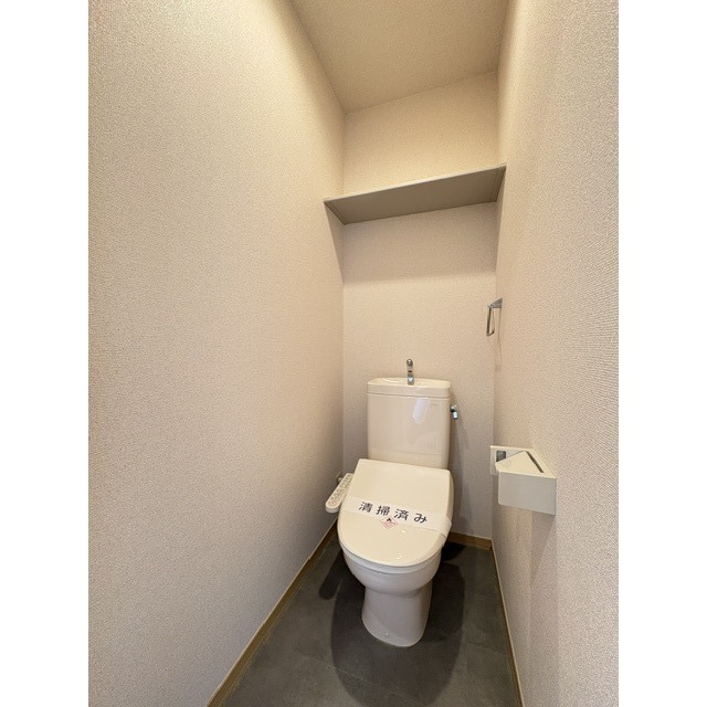 トイレは温水洗浄便座付です♪