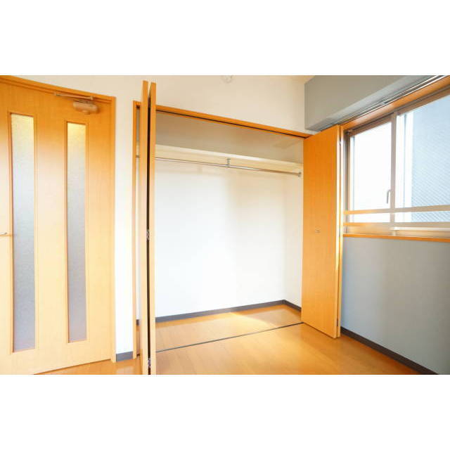 収納も奥行きがあります♪