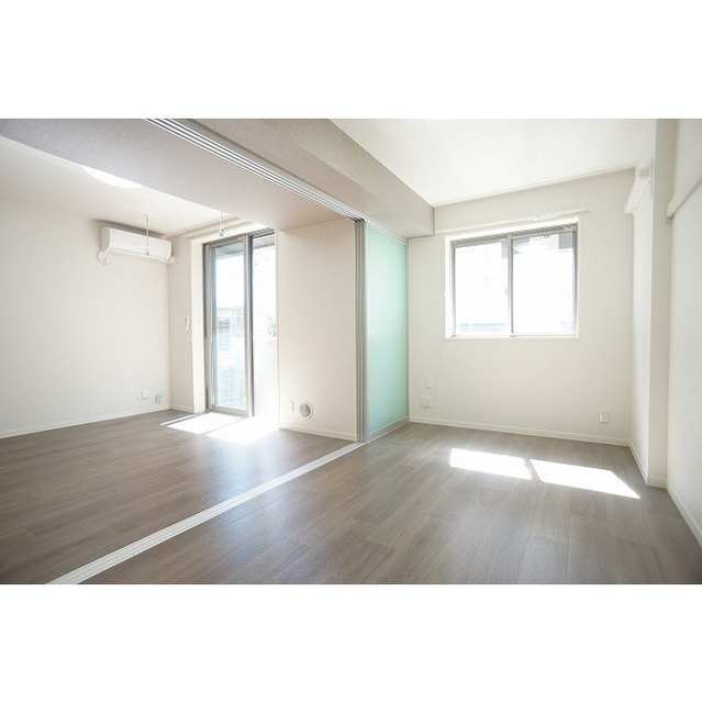 全部屋南面に向いた明るいお部屋です♪