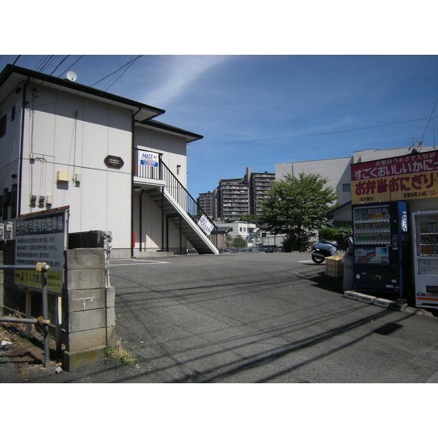 敷地内月極駐車場あり