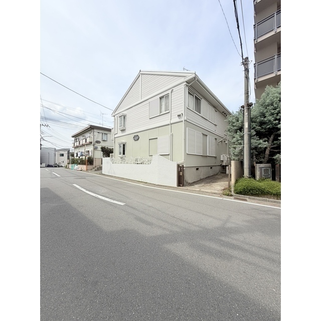 上下2世帯の物件です