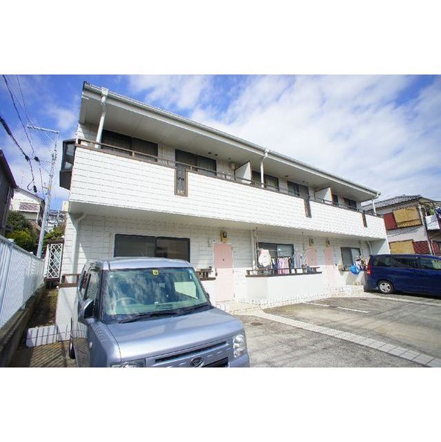 前面が駐車場になっています