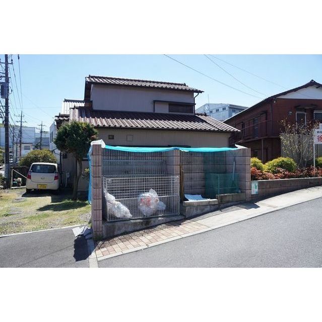 ゴミ置場は敷地内にあります♪