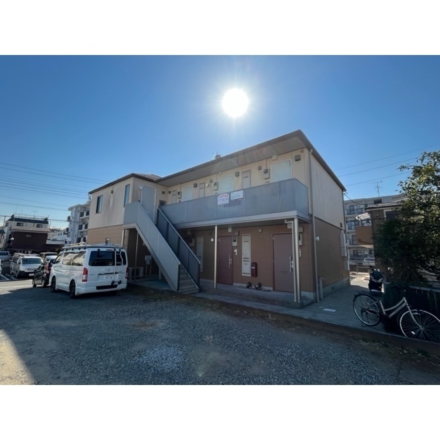 閑静な住宅地に位置する住環境良好物件！