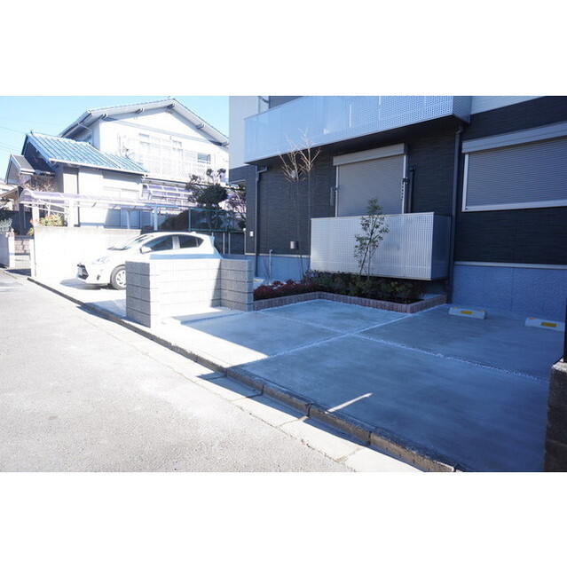 敷地内駐車場あり♪